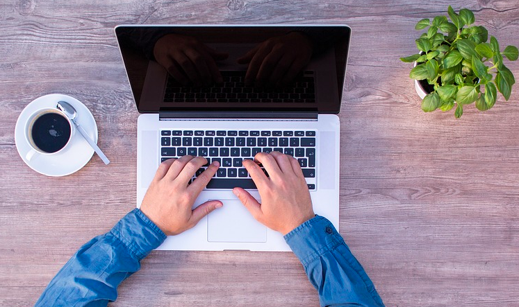 システムエンジニア Se とプログラマー Pg の違いとは 仕事内容 年収などを解説 テックキャンプ ブログ